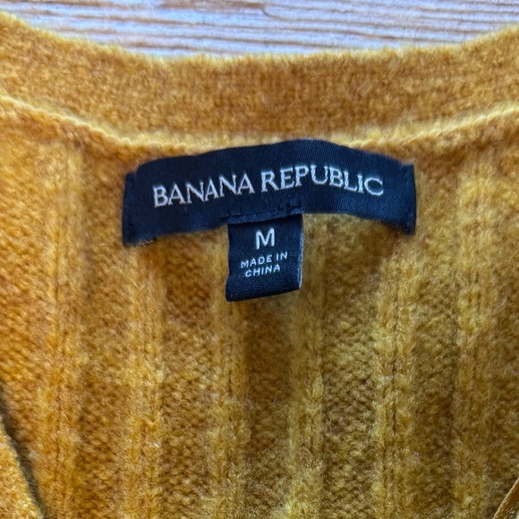 Banana Republic mustard yellow cardigan - Picture 6 of 6